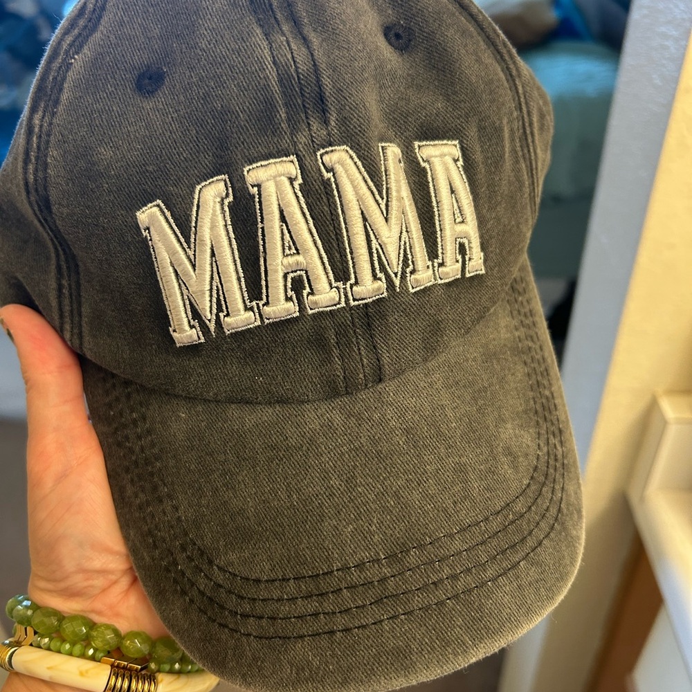 Gray 'MAMA' Embroidered Cap
